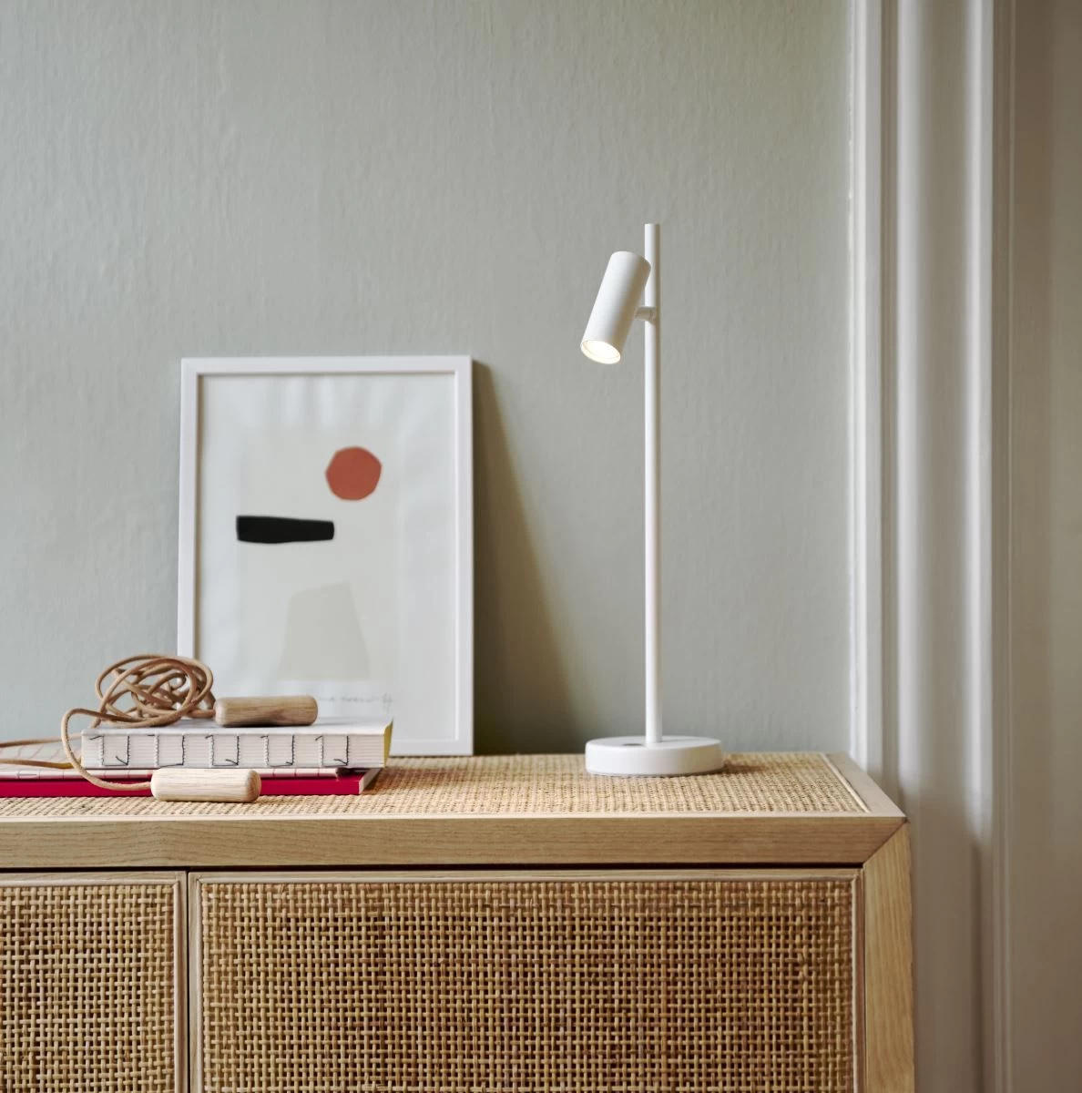 Nordlux OMARI LED Tischlampe Weiß 320lm Touchdimmer 15,5x10x40cm 2 Nordlux OMARI LED Tischlampe Weiß 320lm Touchdimmer 15,5x10x40cm – Bild 2