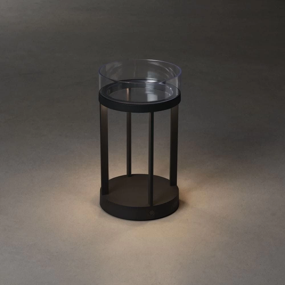 KONSTSMIDE Chieti Schwarz LED USB Akku Laterne Rund Dimmbar 2700K/3000K Glasdeck 7 KONSTSMIDE Chieti Schwarz LED USB Akku Laterne Rund Dimmbar 2700K/3000K Glasdeck – Bild 7