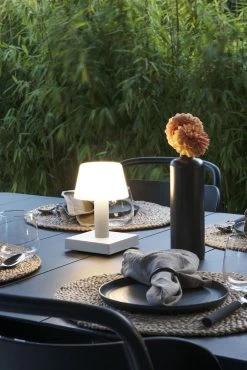 KONSTSMIDE Monaco Akku Tischleuchte IP54 Weiss Dimmbar 2700/3000K 15 KONSTSMIDE Monaco Akku Tischleuchte IP54 Weiss Dimmbar 2700/3000K -Beleuchtung Rabatte 7825 252.s.1.0