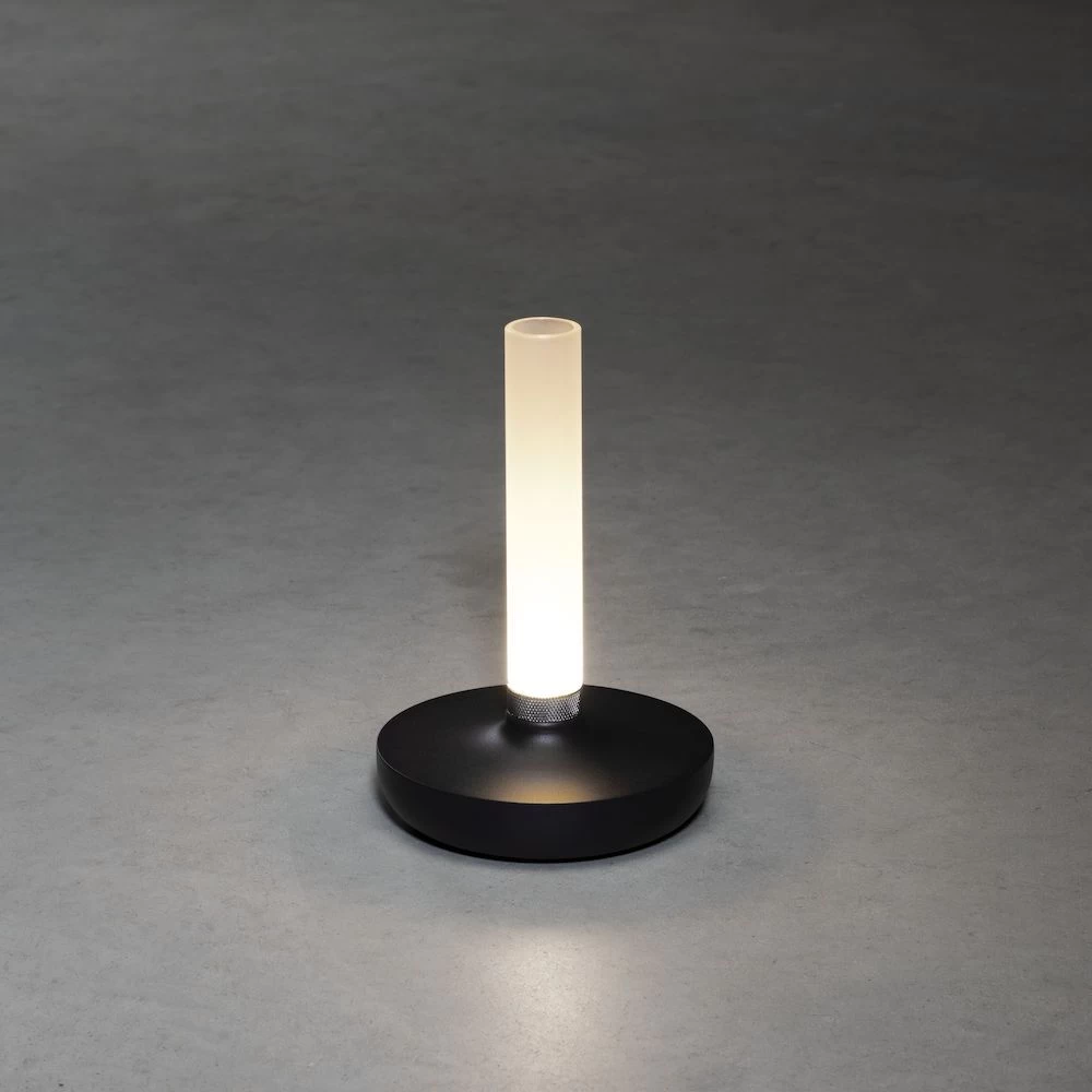 KONSTSMIDE Biarritz Akku Tischleuchte IP54 Schwarz Dimmbar 1800/3000/4000K 5 KONSTSMIDE Biarritz Akku Tischleuchte IP54 Schwarz Dimmbar 1800/3000/4000K – Bild 5