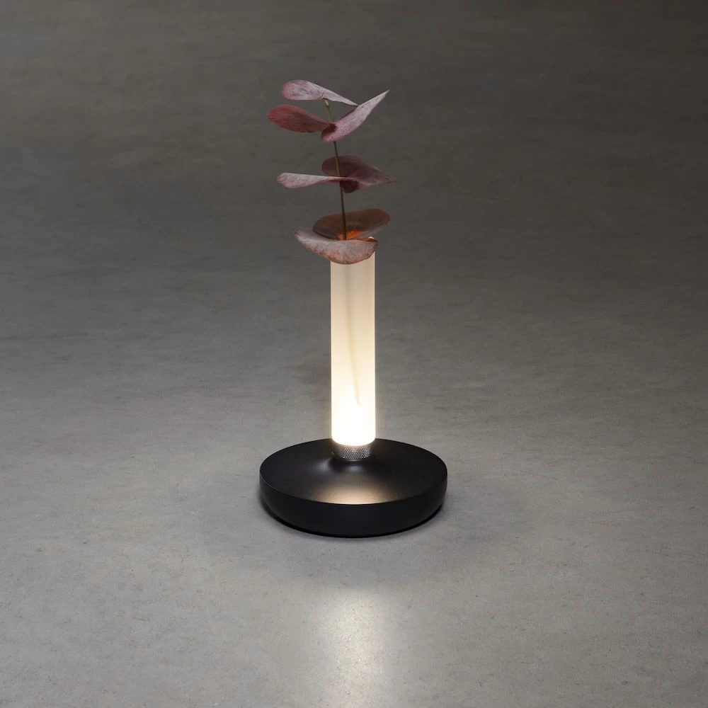 KONSTSMIDE Biarritz Akku Tischleuchte IP54 Schwarz Dimmbar 1800/3000/4000K 8 KONSTSMIDE Biarritz Akku Tischleuchte IP54 Schwarz Dimmbar 1800/3000/4000K – Bild 8