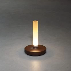 KONSTSMIDE Biarritz Akku Tischleuchte IP54 Rostfarben Dimmbar 1800/3000/4000K -Beleuchtung Rabatte 7827 973.f.2.0