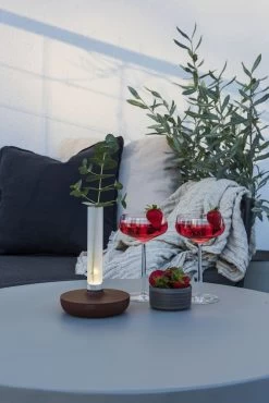 KONSTSMIDE Biarritz Akku Tischleuchte IP54 Rostfarben Dimmbar 1800/3000/4000K -Beleuchtung Rabatte 7827 973.s.3.0