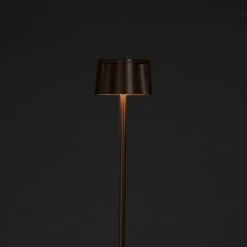 KONSTSMIDE Nice Akku Stehleuchte IP54 Rostfarben Dimmbar 2700/3000K -Beleuchtung Rabatte 7831 970.f.8.0