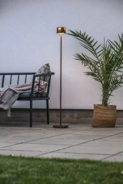 KONSTSMIDE Nice Akku Stehleuchte IP54 Rostfarben Dimmbar 2700/3000K -Beleuchtung Rabatte 7831 970.s.3.0