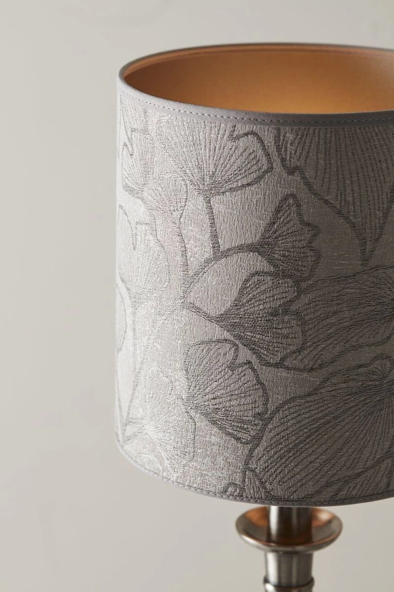 PR Home Celyn Ziba Luxuriöser Lampenschirm Shadow Silber Mit Blättern E27 20x21,5cm 2 PR Home Celyn Ziba Luxuriöser Lampenschirm Shadow Silber Mit Blättern E27 20x21,5cm – Bild 2