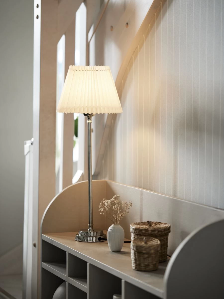 PR Home Kent Schmaler Fensterbank Tischlampenfuß Chrom E27 46x10,5x10,5cm Ohne Lampenschirm 2 PR Home Kent Schmaler Fensterbank Tischlampenfuß Chrom E27 46x10,5x10,5cm Ohne Lampenschirm – Bild 2